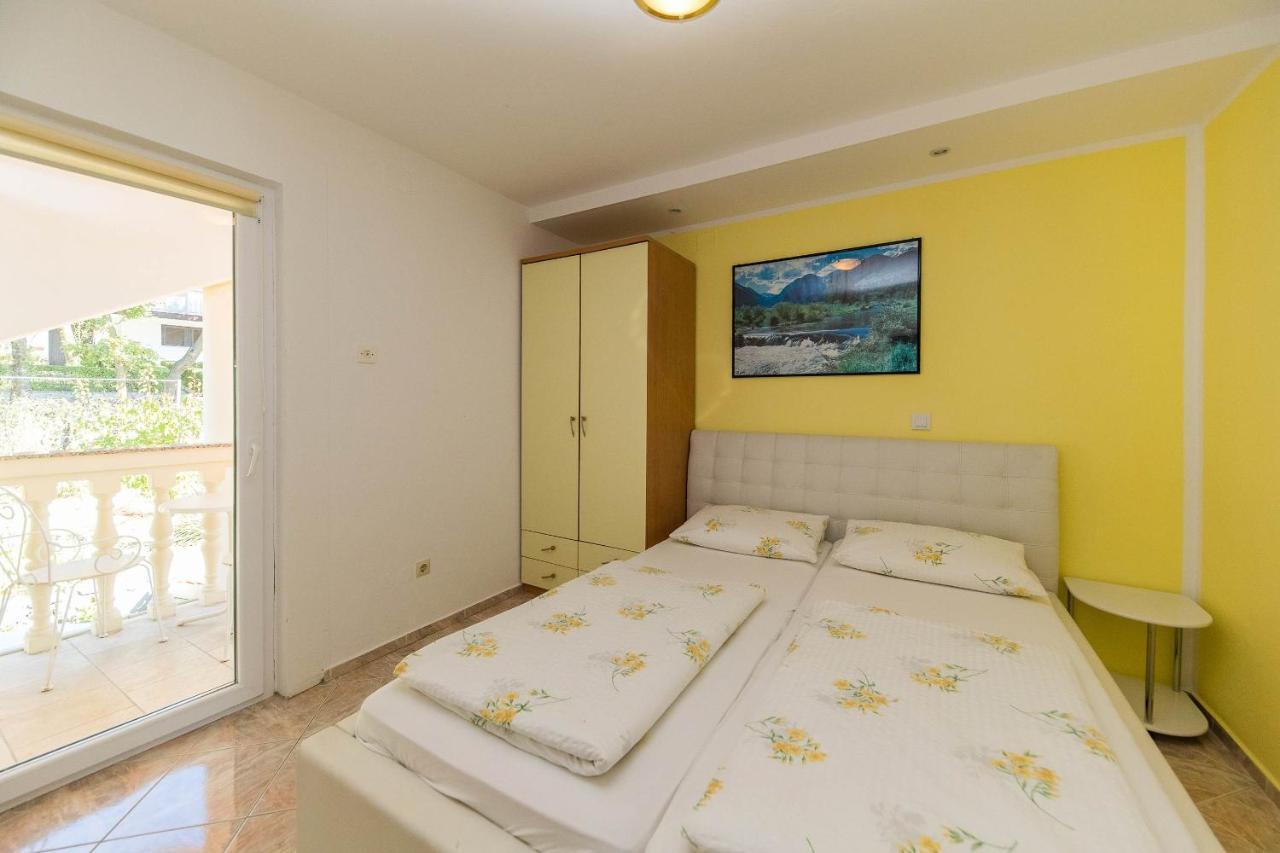Family Friendly Apartments With A Swimming Pool Dramalj, Crikvenica - 5594 Exteriör bild