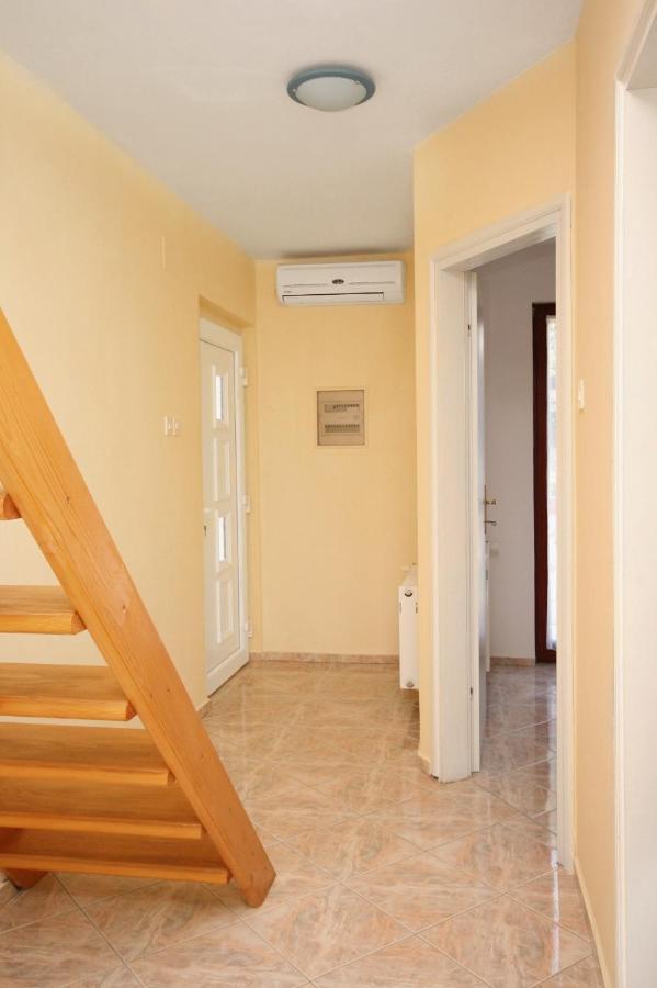Family Friendly Apartments With A Swimming Pool Dramalj, Crikvenica - 5594 Exteriör bild